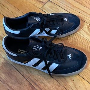 Adidas Samoa’s Trainers
